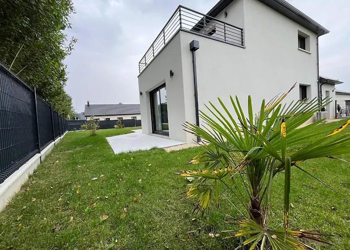 Lom, 800 M De La 度假居